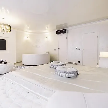 Apartment Jacuzzi Romantic *